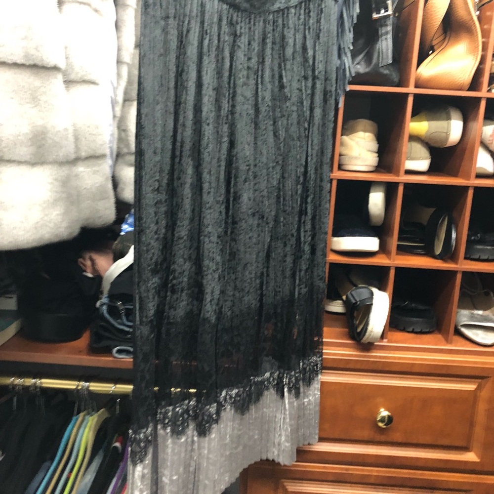 Zara velvet lace skirt